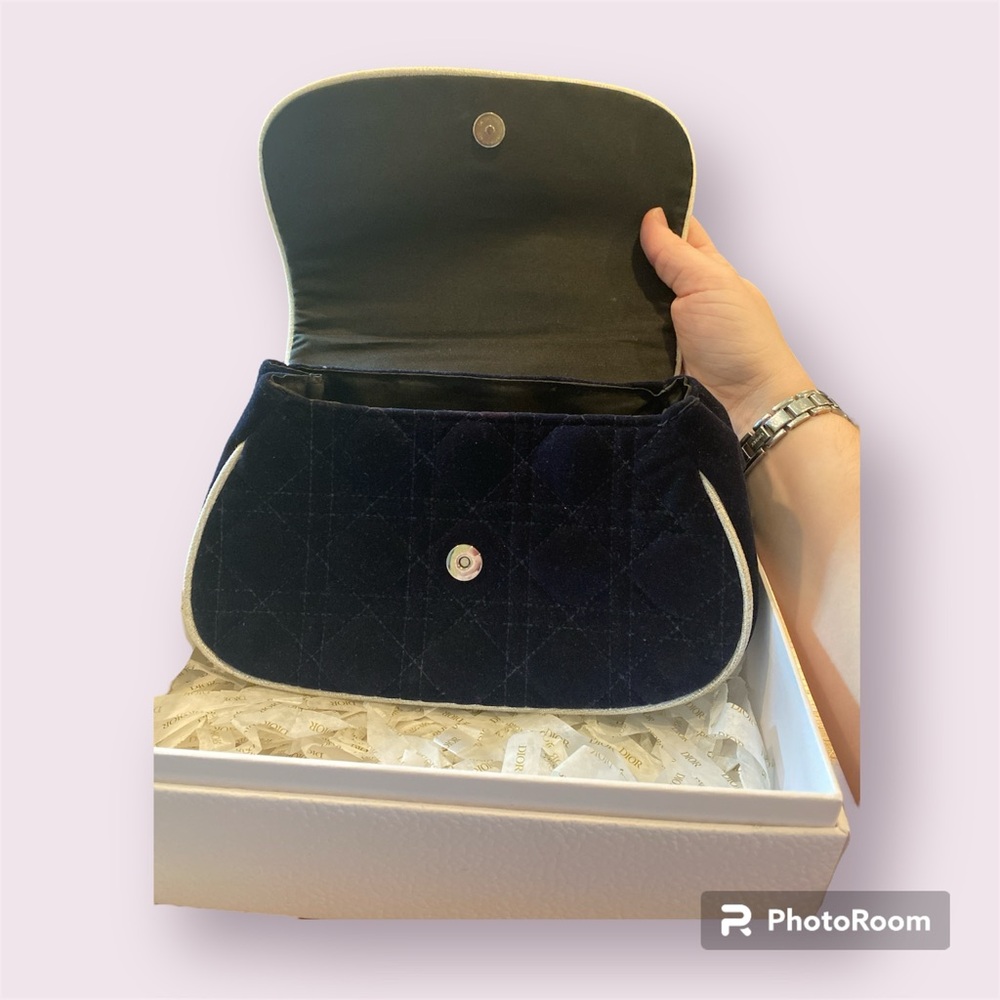 NIB Dior Navy Velvet Beauty Pouch - Picture 2 of 4
